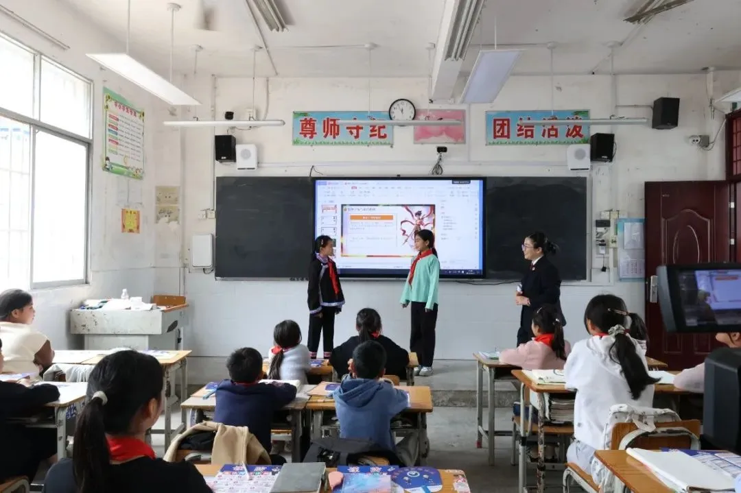 法治日报 | 检徽铸盾护南疆 法治强边固国门